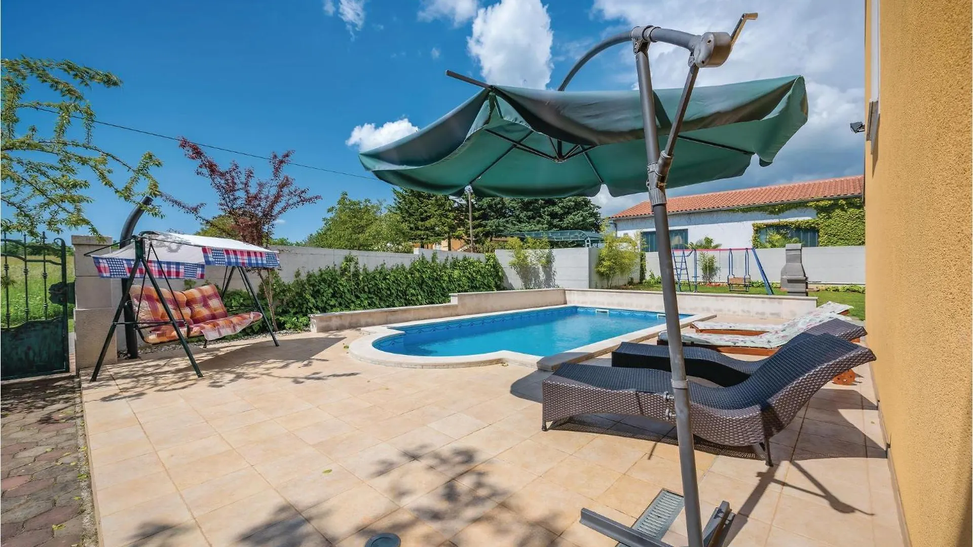 Lovely Home In Zminj With Kitchen Kroatië
