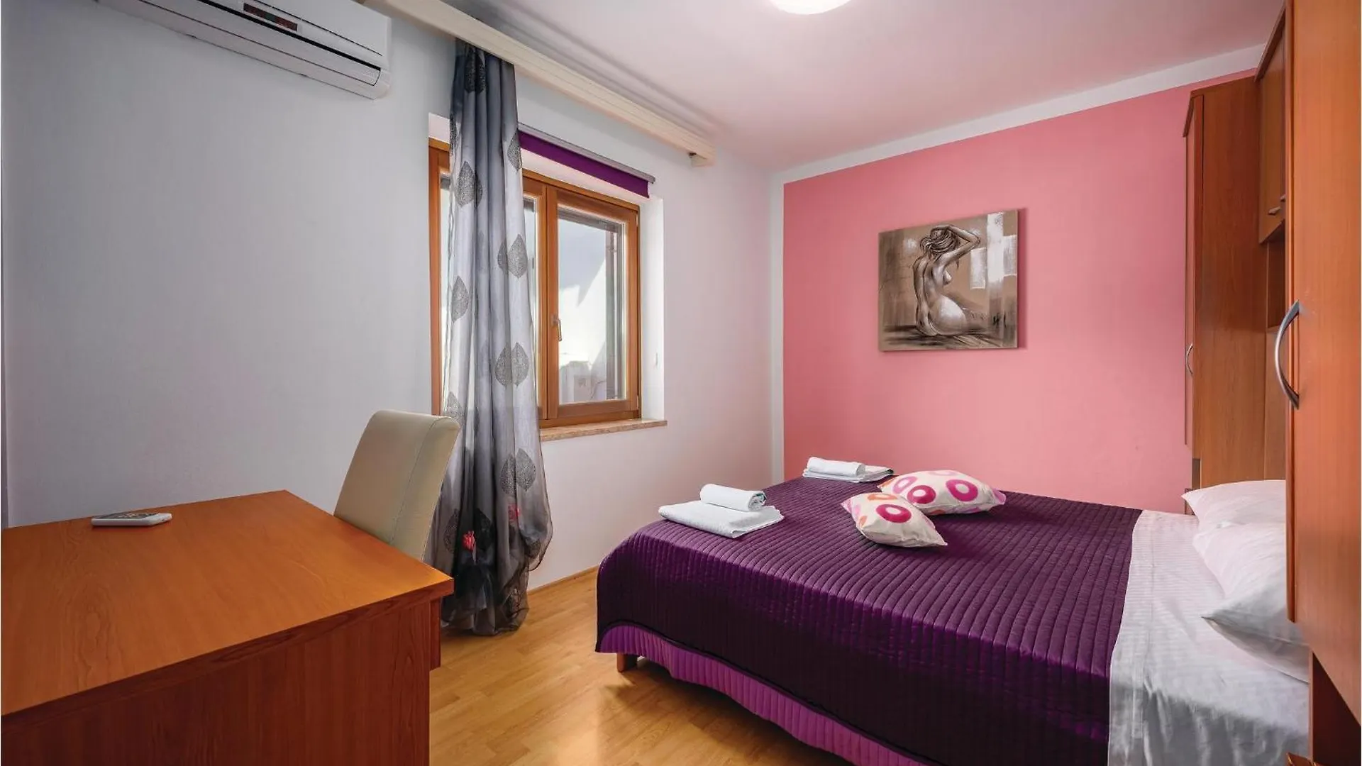 Lovely Home In Zminj With Kitchen Vakantiehuis