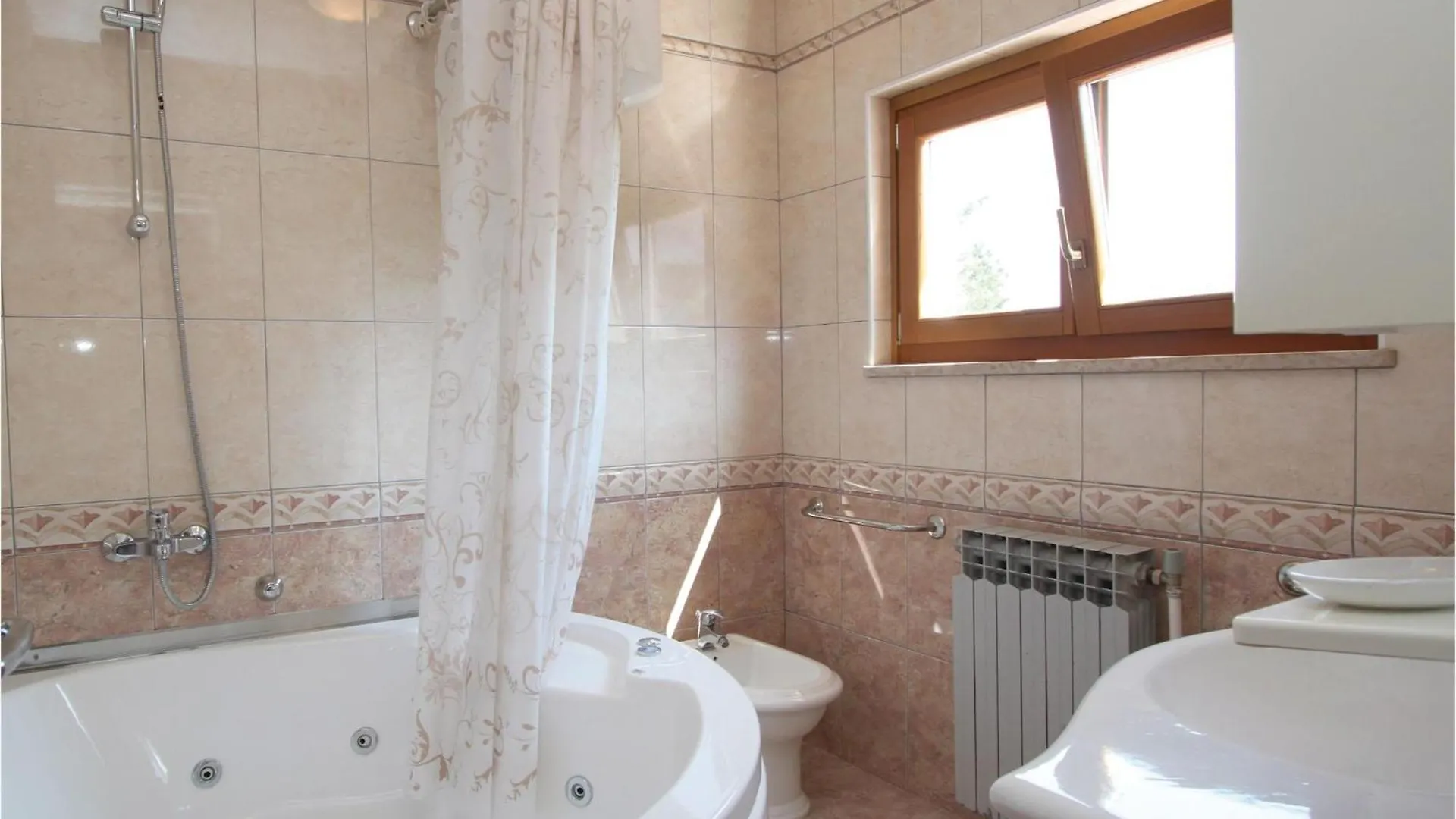 Lovely Home In Zminj With Kitchen 0*,  Kroatië