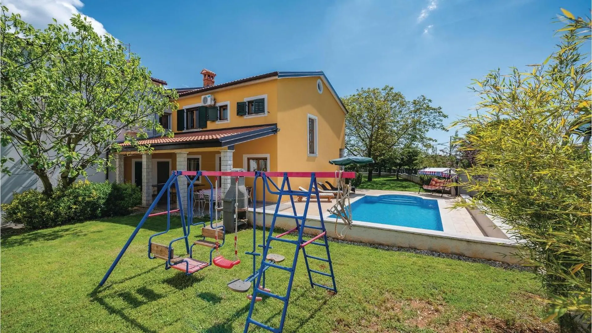 Lovely Home In Zminj With Kitchen